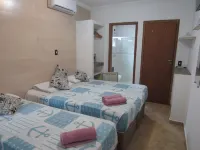 Hotel Iracemar - Piscina Aquecida Hotels in Guarujá