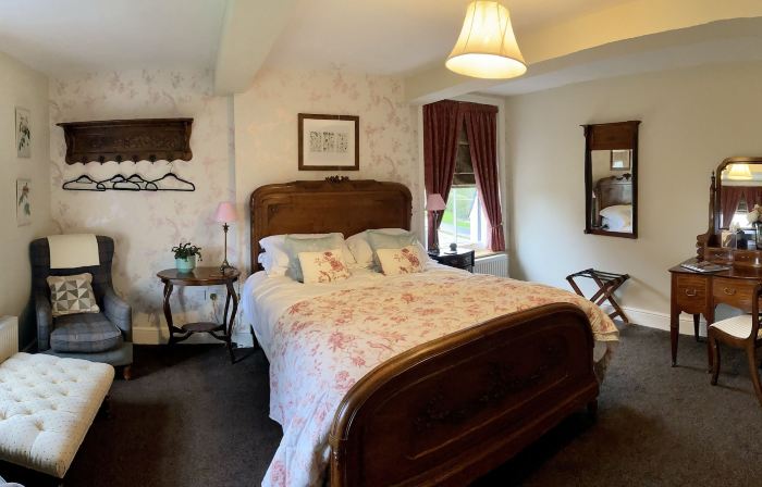 Eagle House - Award Winning Luxury B&B and Apartment