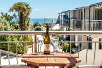Onetangi Beach Apartments - Sea View