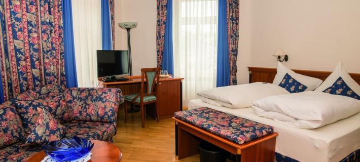 Moselland Hotel im Enderttal Zum Onkel Willi Hotels in Cochem