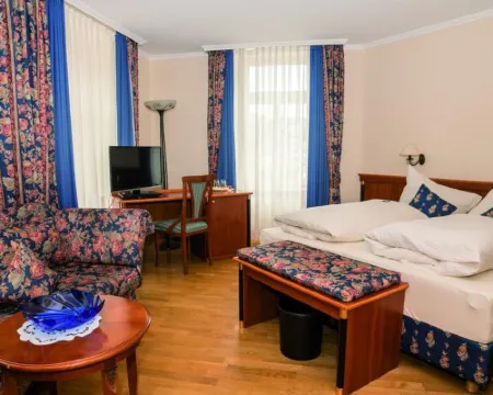 Moselland Hotel im Enderttal Zum Onkel Willi Hotels in Cochem