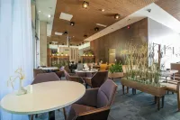 Johan Design & Spa Hotel - 朝食