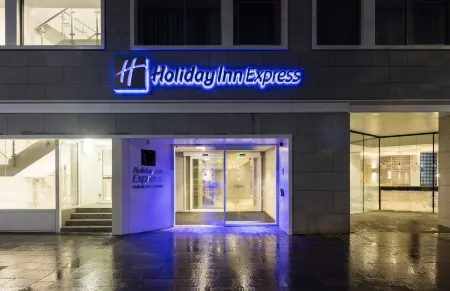 Holiday Inn Express Dublin City Centre Отели рядом со станцией Grand Canal Dock Dart Station