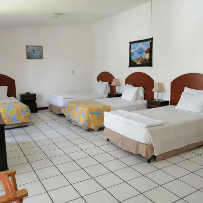 Novohostal B&B Hotels near Zona 13