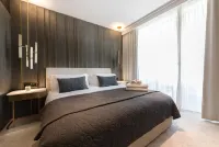 Maison Privee - Luxury Sea View Apt in Five Resort on the Palm Hotels in Dubai