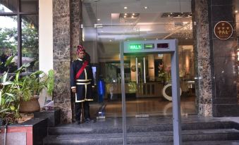 Hotel Pal Heights
