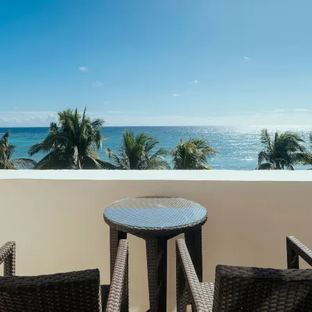 Akumal Bay Beach & Wellness Resort