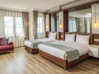 Kupeli Hotel Hotels near Rustem Pasa Mosque