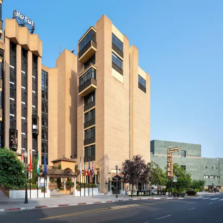 Hotel Saray