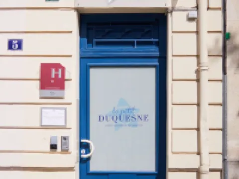 Hotel le Petit Duquesne Hotels near Les Machines de l’île Nantes
