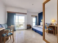جاردن بلايا ناتشرال هوتل آند سبا - للبالغين فقط Hotels near لا بيلا هارميتاج