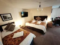 Dolgun Uchaf Historic B&B and Cottages in Snowdonia Hotel a 
