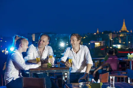 Hotel Vista Отели в г. Ahlon