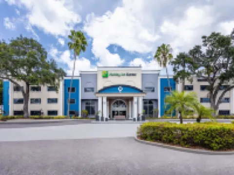 Holiday Inn Express CLEARWATER EAST - ICOT CENTER by IHG Hotéis em Largo