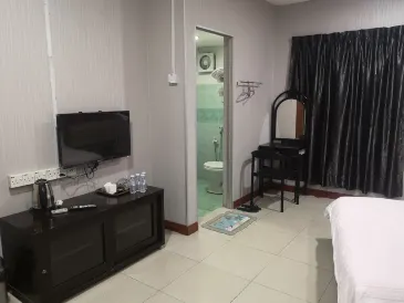 Home Inn Hotel