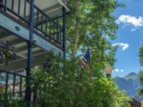 The Victorian Inn Hotels in San Miguel County