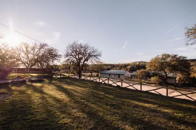 Thunderbird Resort & Event Center Hotels in Burnet