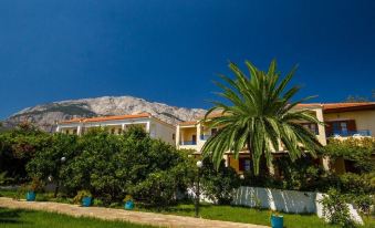 Votsalakia Hotel
