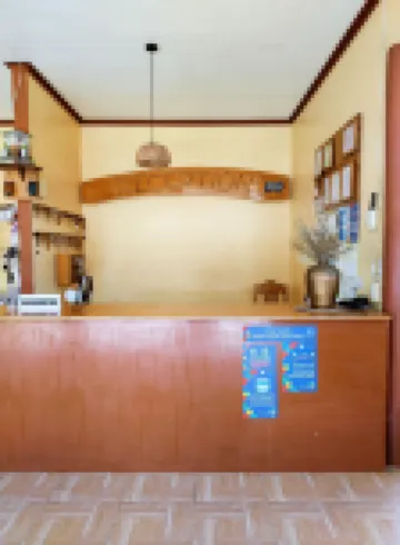 ريبليكا مانور فنادق في سیقیحور