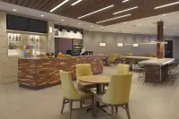 TownePlace Suites Oshawa - breakfast