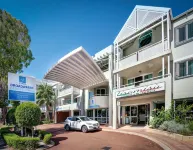Broadwater Resort Como Hotels near The University of Western Australia
