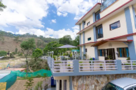 Shivalik River Retreat