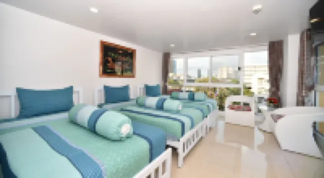 โรงแรม พาร์วีน่า สาทร โรงแรมใกล้สาทร พลัส ออน เดอะ พอนด์