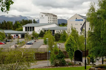Macdonald Aviemore Hotel Отели в г. Авьеморе