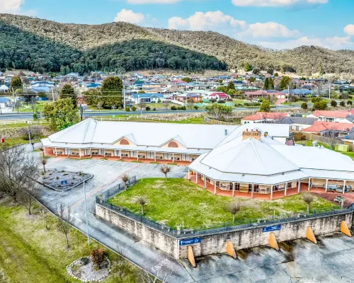 Bowen Inn Motel Hotels in Lithgow