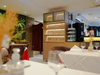 Atlântico Praia Hotel โรงแรมในโจเอาเปสโซอา
