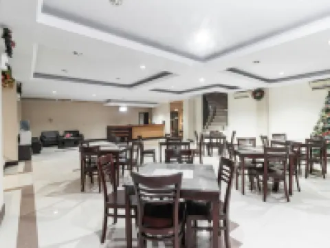 RedDoorz Near Bahu Mall Manado Hotels in Malalayang