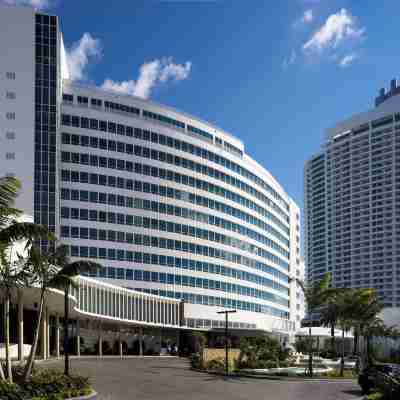 Fontainebleau Miami Beach Hotel Exterior