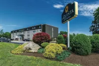 La Quinta Inn & Suites by Wyndham Warwick Providence Airport