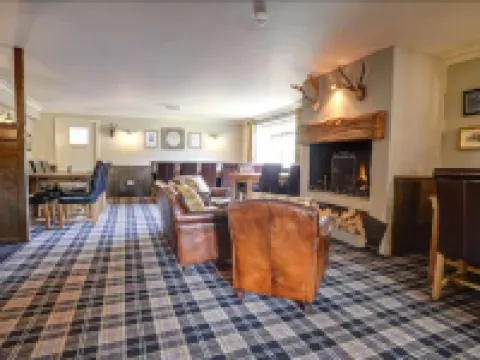 Thames Head Inn Hotels in Cirencester