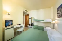 Hotel Euromare فنادق في Andrano