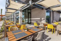 Cambria Downtown Phoenix Convention & Airport Hotel