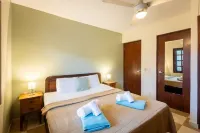 Tropical Paradise at Blue Bay Golf Beach Resort - balcony