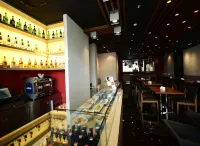 Ramada Encore by Wyndham Izmir - bar