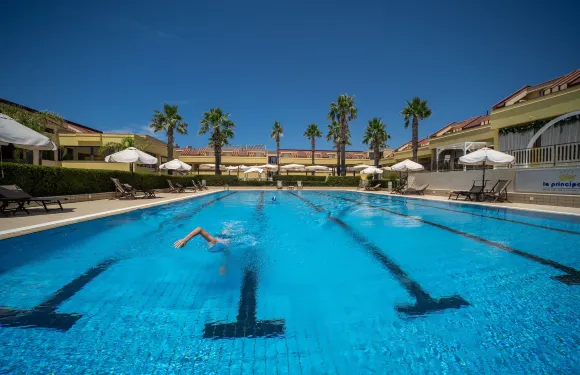 拉普林西佩薩酒店會議中心