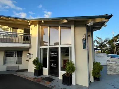 Inn by the Bay Monterey Các khách sạn gần Defense Language Institute