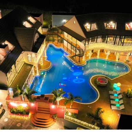 The Pool Resort Villa Ichigoichie