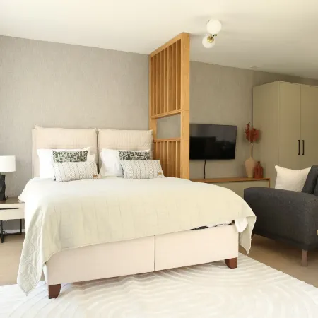 Lamira - Serviced Apartments
