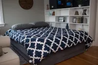 Walk to the Waterfront! the Cozy Cottage Hotel a 