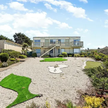 Relaxing 2-Bedroom Oasis in Pacifica