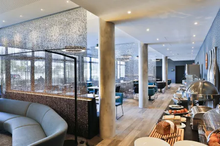 Holiday Inn Express Karlsruhe - City Park Отели рядом с достопримечательностью «Зоопарк в Карлсруэ»