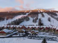 Grand Summit Resort Hotels in Dover