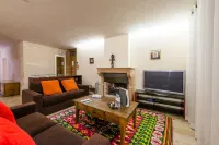 Hôtel-Restaurant le Château de Besseuil, Mâcon Nord - Teritoria Hotels in 