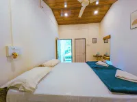 Sunset Cafe Beach Stay - Ocean View
