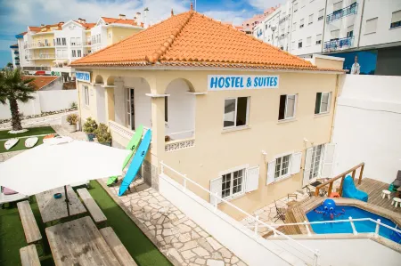 Surfer's Den Ericeira Отели в г. Энкарнасан