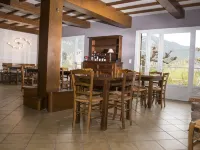 호텔 레 오 드 무레즈 Huilerie Confiserie Cooperative de Clermont-L'herault 주변 호텔